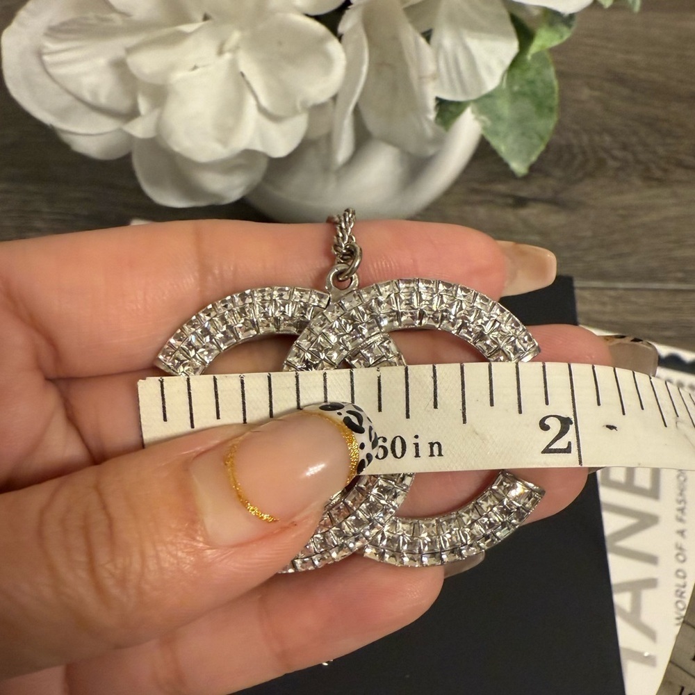 CHANEL Large Silver Crystal CC Logo Pendant Necklace - Picture 7 of 10
